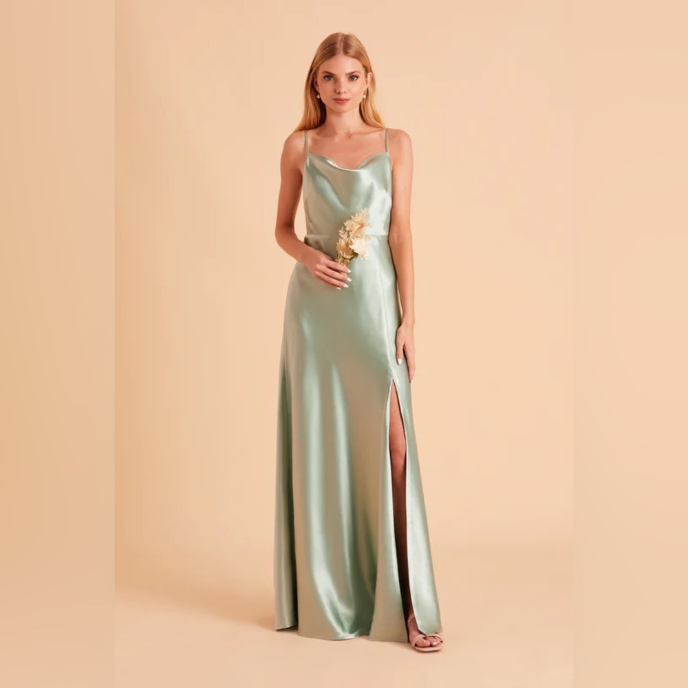 Birdie Gray- LISA LONG DRESS
Original $99
Color- SHINY SATIN SAGE